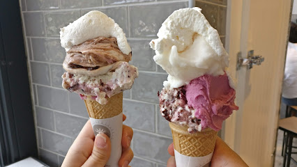 Gelateria La Romana thumb 6